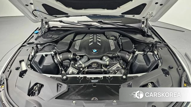 BMW 8 Series (G15) id 3952741 из Кореи 16