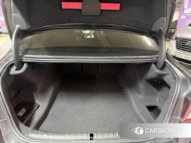 BMW 5 Series (G30) id 3703921 из Кореи 16