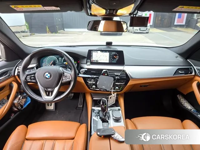 BMW 5 Series (G30) id 3045663 из Кореи 14