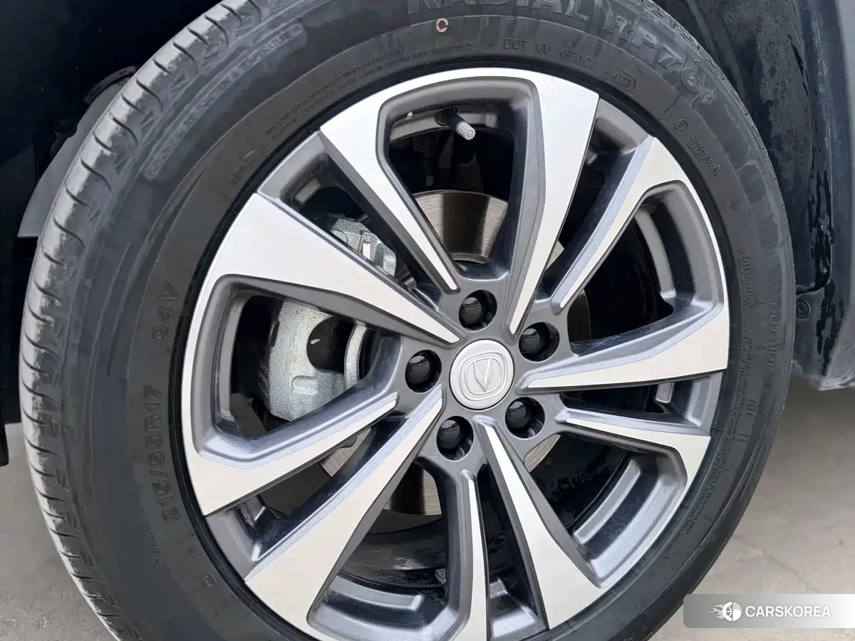 Chang'an Changan CS35PLUS id 4553809 из Китая 11
