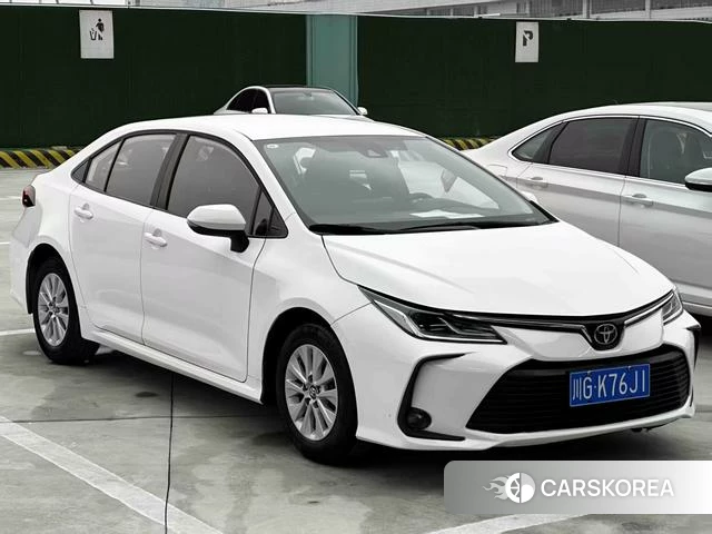 Toyota Corolla 2023 Белый из Китая, фото 6