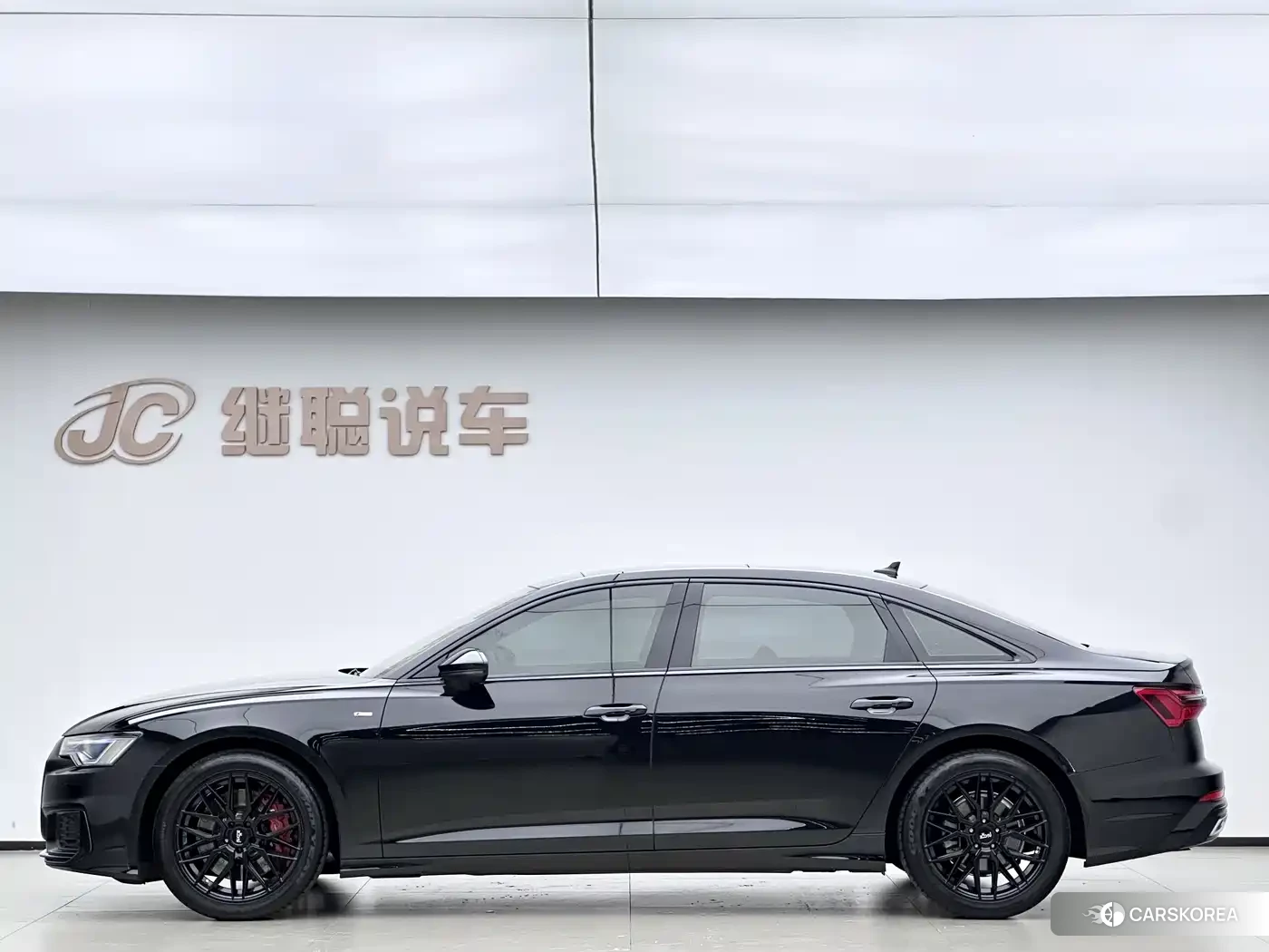 Audi A6L id 4539187 из Китая 13