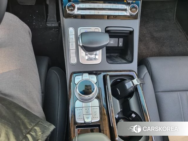 Genesis G90 id 3820710 из Кореи 9