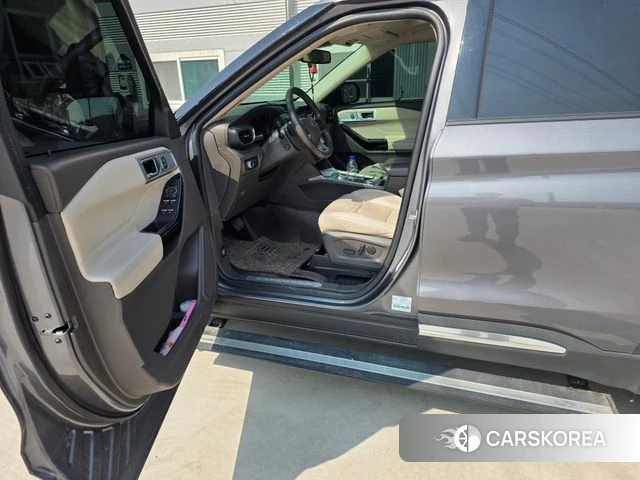 Ford Explorer 6th Generation 2021 Серый из Кореи, фото 6