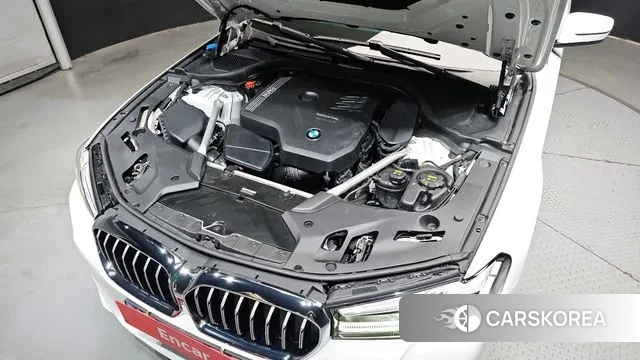 BMW 5 Series (G30) id 3482954 из Кореи 16