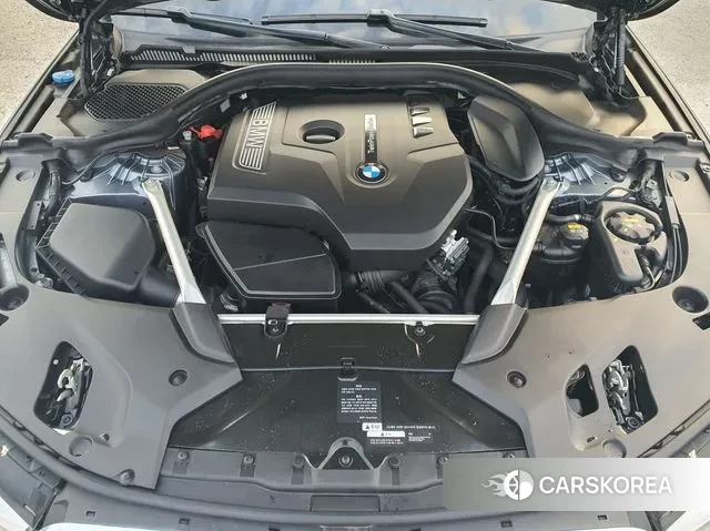 BMW 5 Series (G30) id 3060590 из Кореи 8