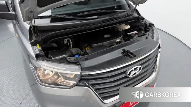 Hyundai The New Grand Starex id 3345105 из Кореи 16