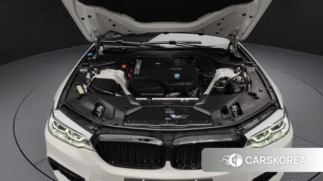 BMW 5 Series (G30) id 3489092 из Кореи 16