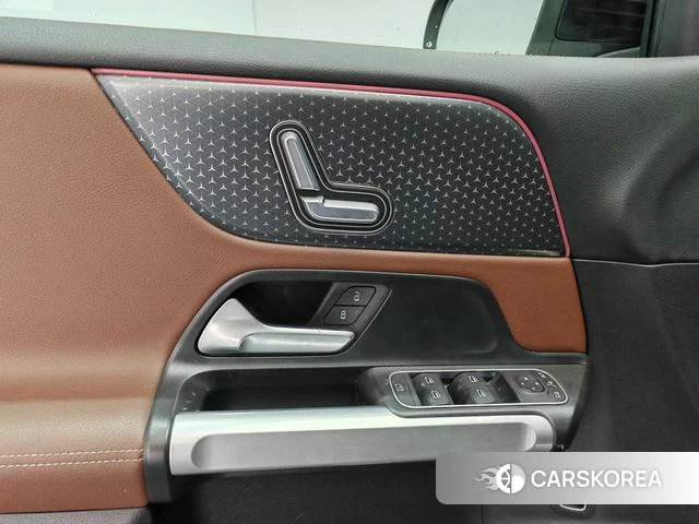 Mercedes-Benz GLB id 4265694 из Китая 15