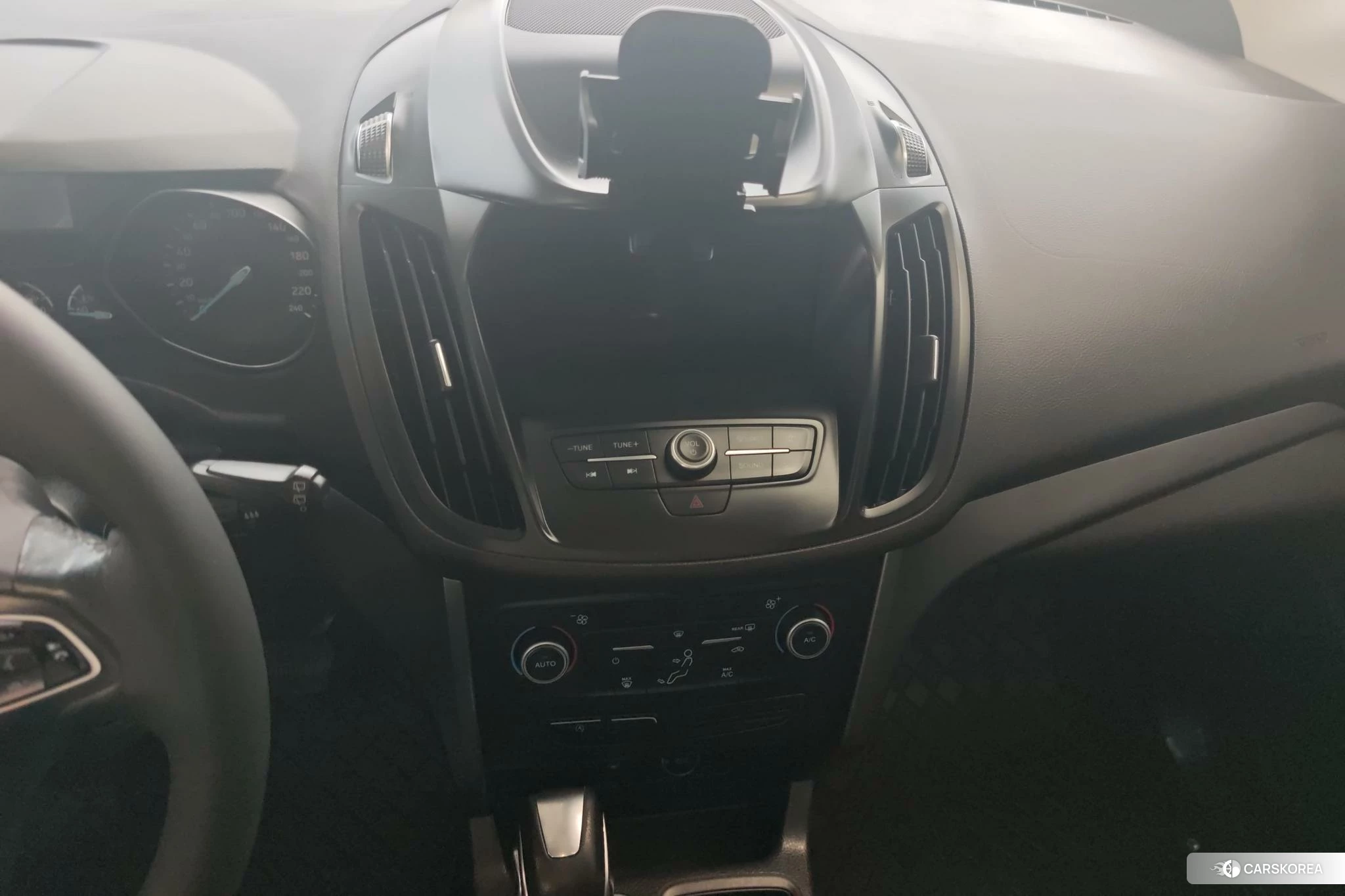 Ford Kuga id 4439917 из Китая 13