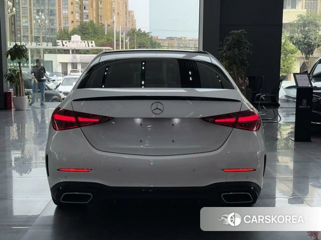 Mercedes-Benz Class C 2024 Белый из Китая, фото 6