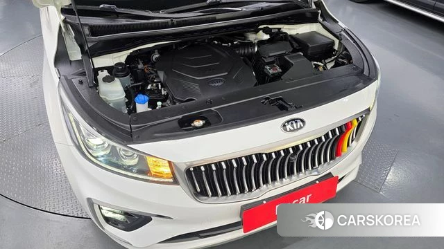 Kia The New Carnival id 4180141 из Кореи 16