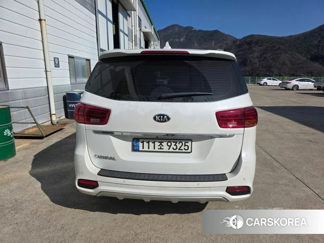 Kia The New Carnival id 4406365 из Кореи 14