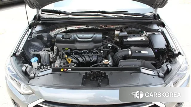 Hyundai Avante AD id 3118147 из Кореи 16