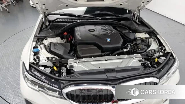 BMW 3 Series (G20) id 2989951 из Кореи 16