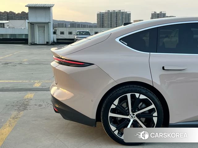 Weilai ET5 2023 Другой из Китая, фото 6