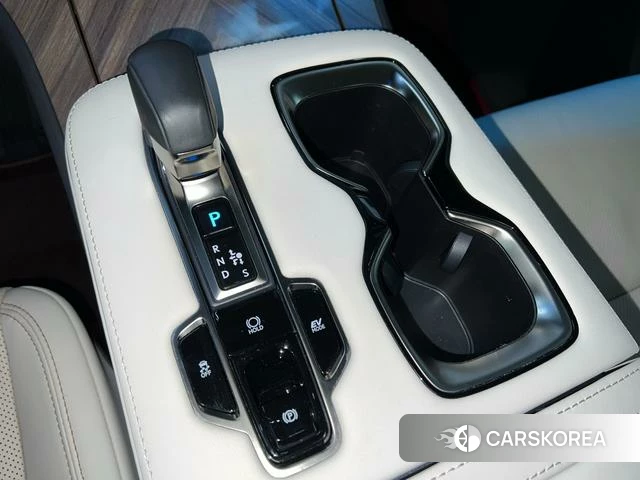 Lexus LM id 4314678 из Китая 14