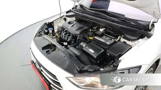 Hyundai Avante AD id 3090983 из Кореи 16