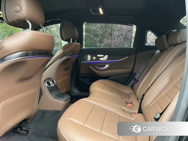 Mercedes-Benz E-class id 4209859 из Китая 15