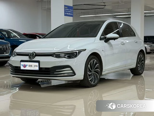 Volkswagen Golf 2023 Белый из Китая, фото 6