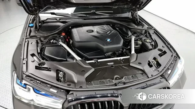 BMW 5 Series (G30) id 2989313 из Кореи 16