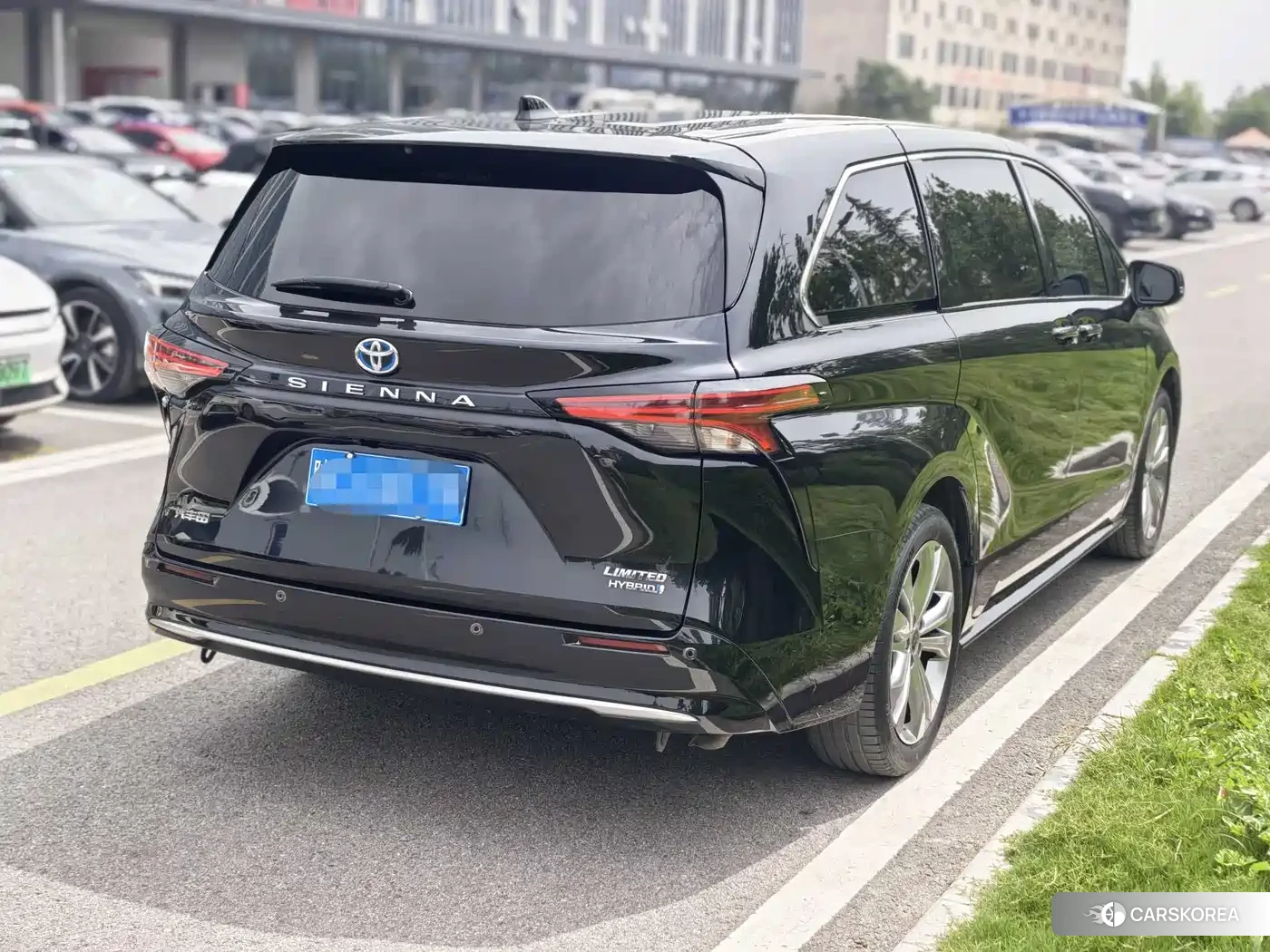 Toyota Sienna id 4576919 из Китая 14