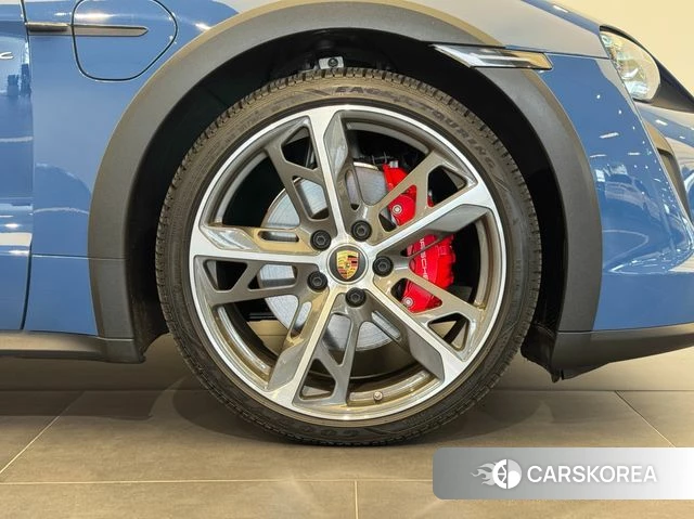 Porsche Taycan id 4280820 из Кореи 16