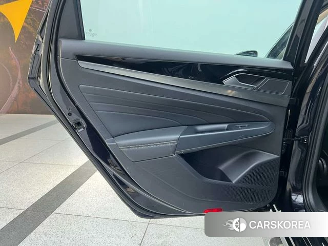 Volkswagen Passat id 4263085 из Китая 10