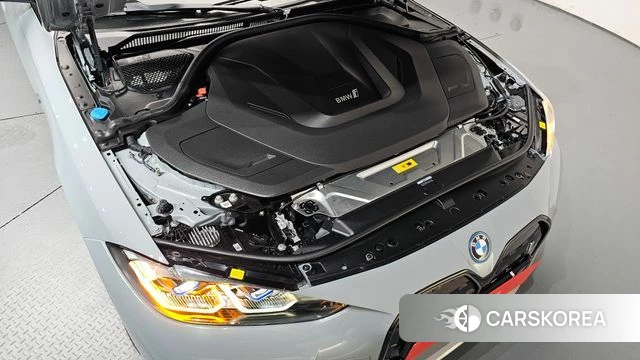 BMW i4 id 4897985 из Кореи 14