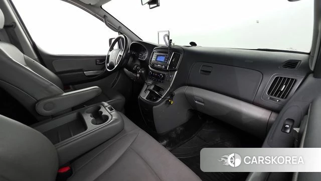 Hyundai The New Grand Starex id 4688653 из Кореи 26