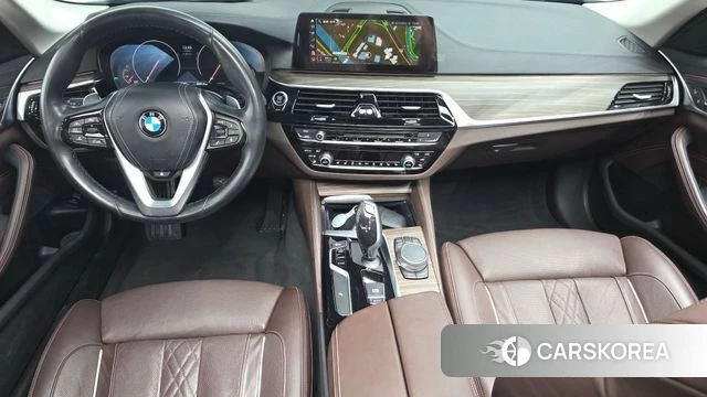 BMW 5 Series (G30) id 4620271 из Кореи 27