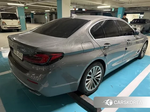 BMW 5 Series (G30) id 3517117 из Кореи 12