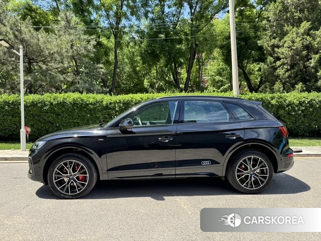 Audi Q5L id 4300458 из Китая 18