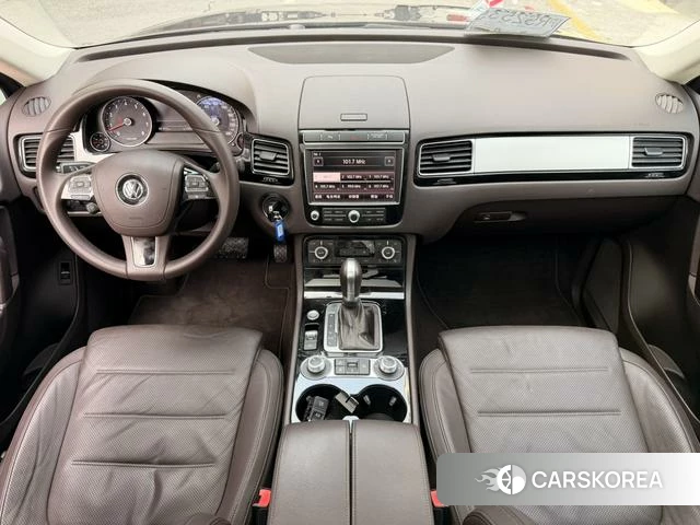 Volkswagen Touareg id 4242459 из Китая 17