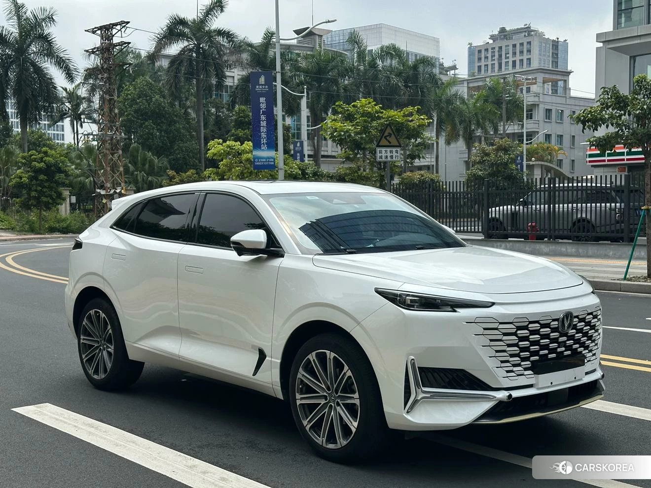 Chang'an UNI-K id 4454720 из Китая 11