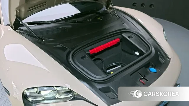 Porsche Taycan id 3312121 из Кореи 16