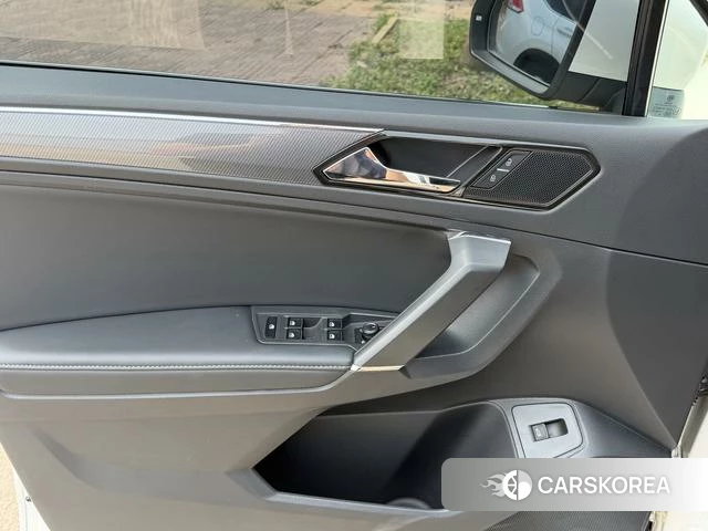 Volkswagen Tiguan L id 4258446 из Китая 34
