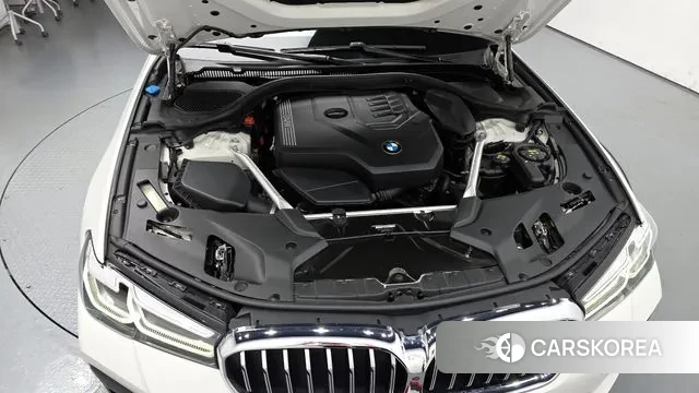 BMW 5 Series (G30) id 3012402 из Кореи 16