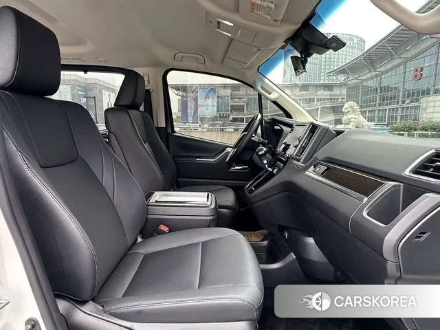 Toyota Granvia (overseas) id 4260642 из Китая 11