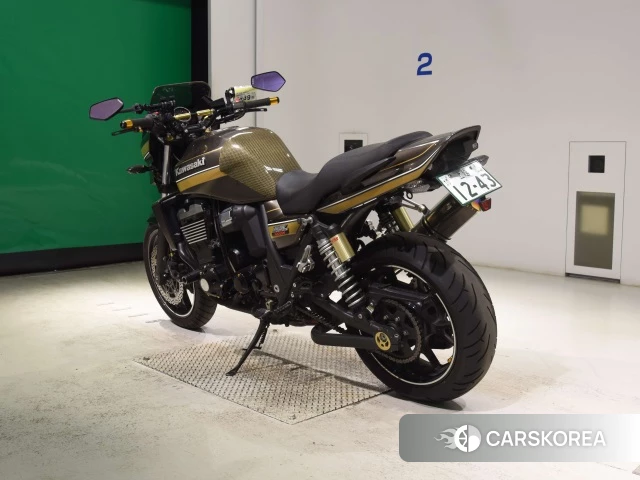 Kawasaki ZRX 1200 id 4392912 из Японии 6