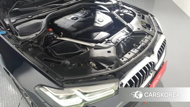 BMW 5 Series (G30) id 3697283 из Кореи 16