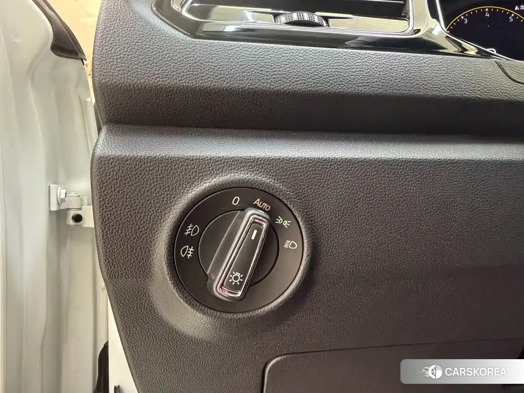 Volkswagen T-Roc id 4679753 из Китая 20