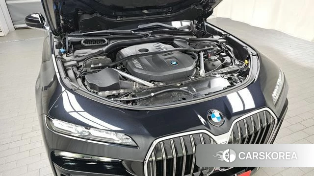 BMW 7 Series (G70) id 3883073 из Кореи 16