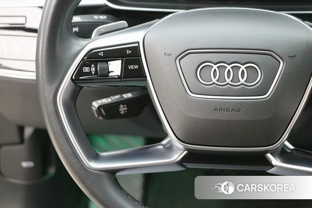 Audi A8 id 4264089 из Китая 27
