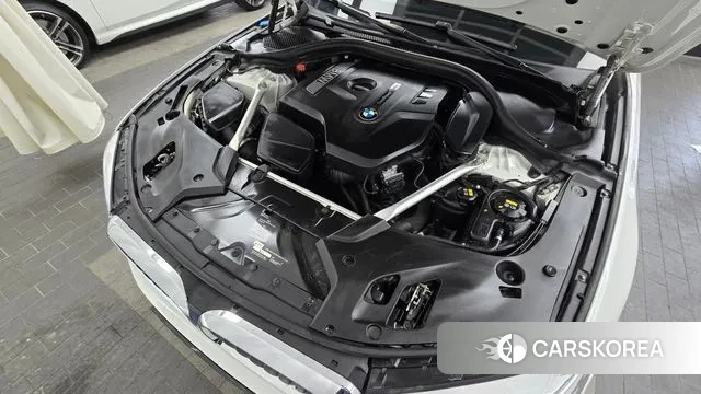 BMW 5 Series (G30) id 3641541 из Кореи 16