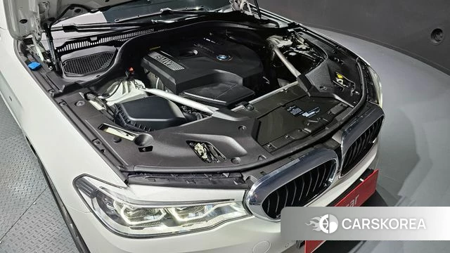 BMW 5 Series (G30) id 4318278 из Кореи 30
