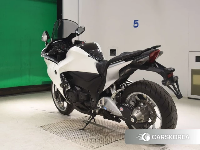 Honda VFR1200F id 4367968 из Японии 6