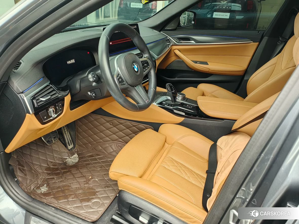 BMW 5 series (imported) 2021 Серебристо-серый из Китая, фото 6