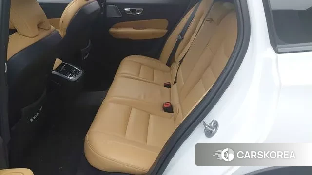 Volvo V60 Cross-Country 2nd Generation id 3638837 из Кореи 16