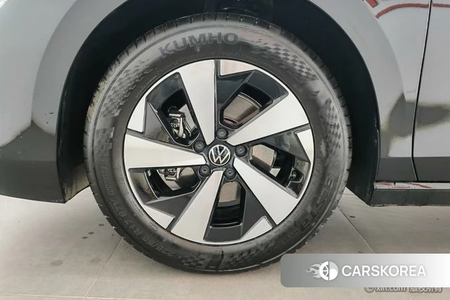 Volkswagen Magotan id 4276337 из Китая 20